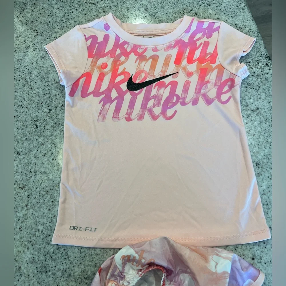 Nike outfit matching set little girl size 5 - Picture 4 of 7